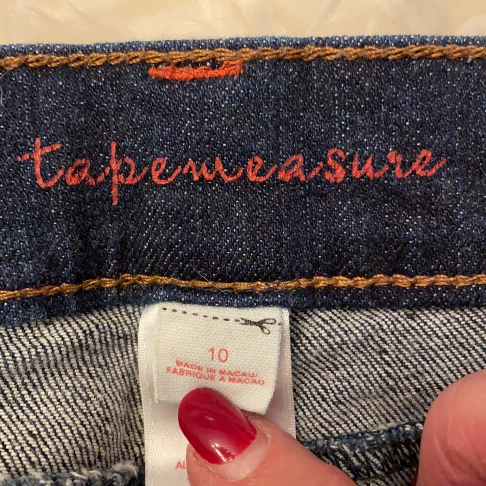Dark denim jeans with flare leg bottom. Size 10 - Picture 5 of 7
